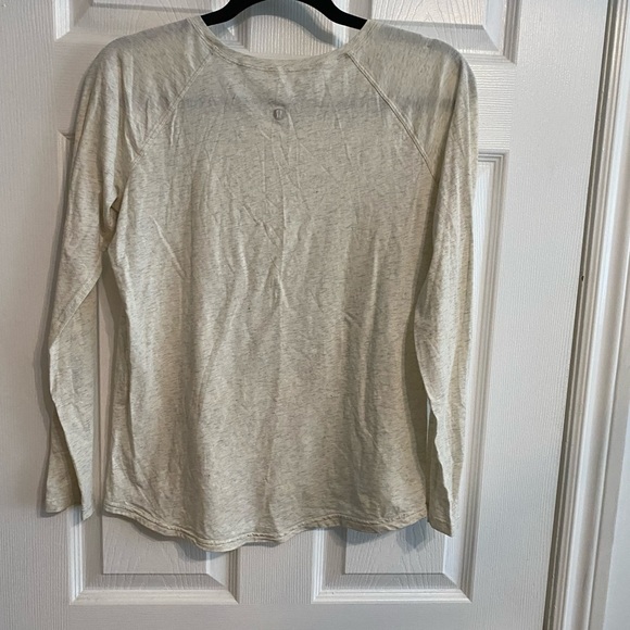 Lululemon Emerald Long Sleeve - Picture 3 of 4
